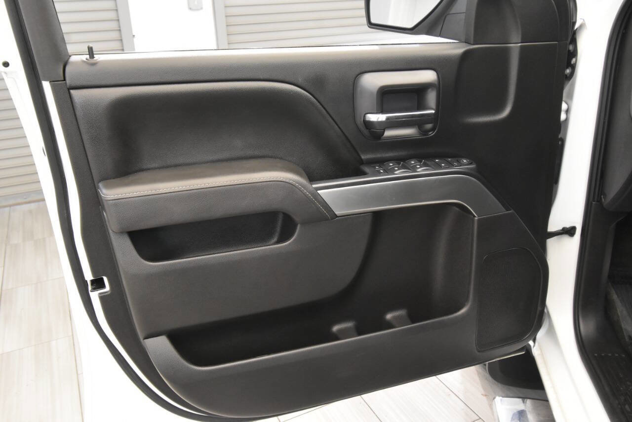 Used 2017 Chevrolet Silverado 1500 LT w/ All Star Edition image 13