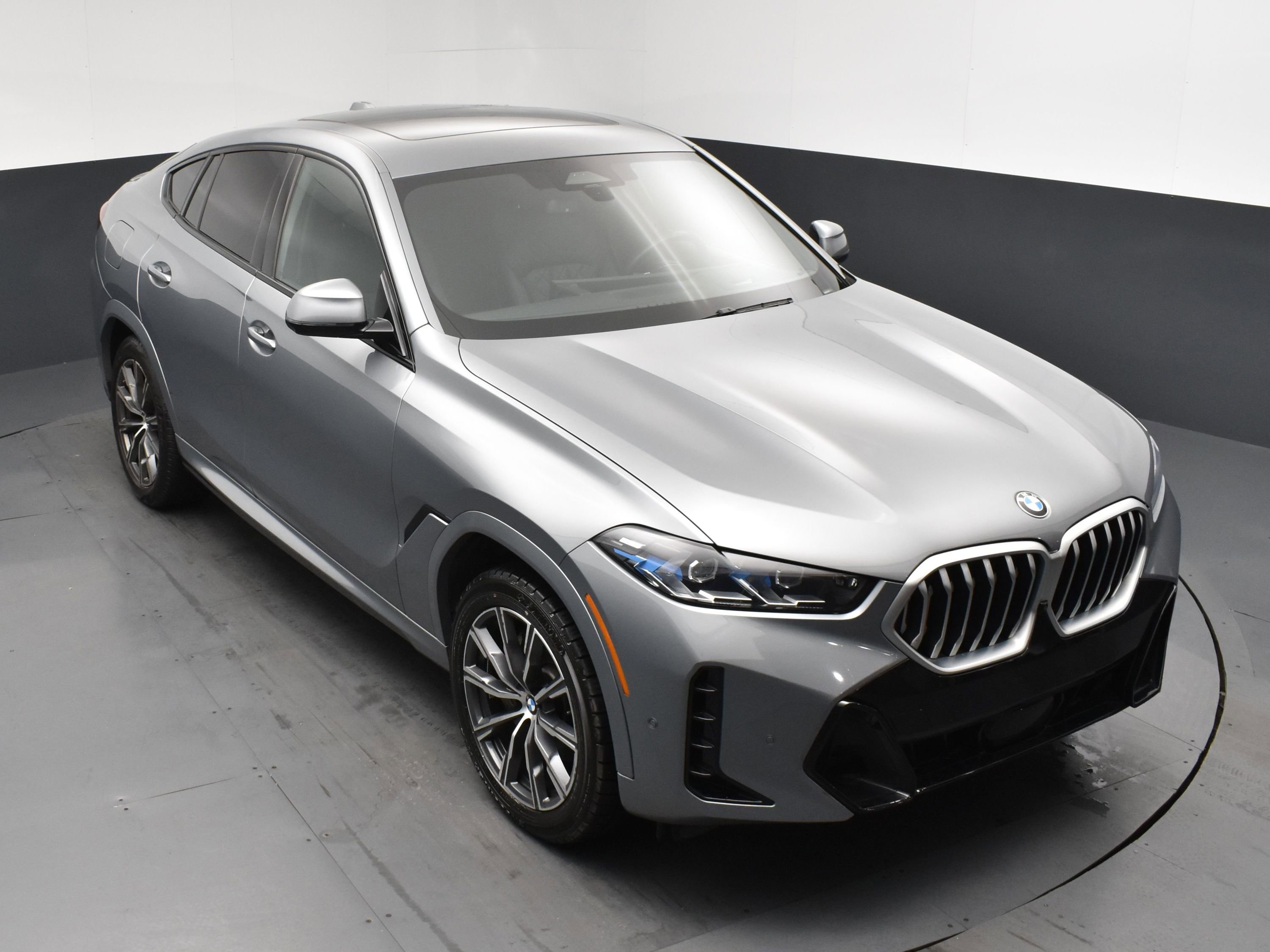 Used 2025 BMW X6 xDrive40i AWD/4WD image 17