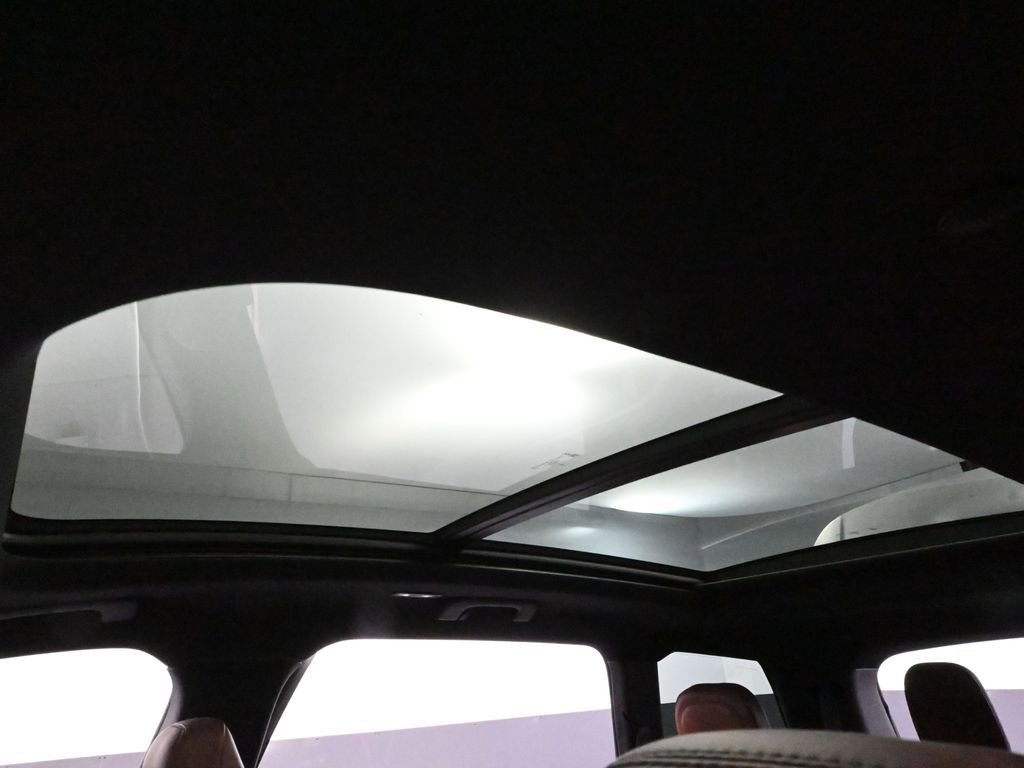 Used 2025 Lincoln Aviator Reserve w/ Jet Appearance Package image 26