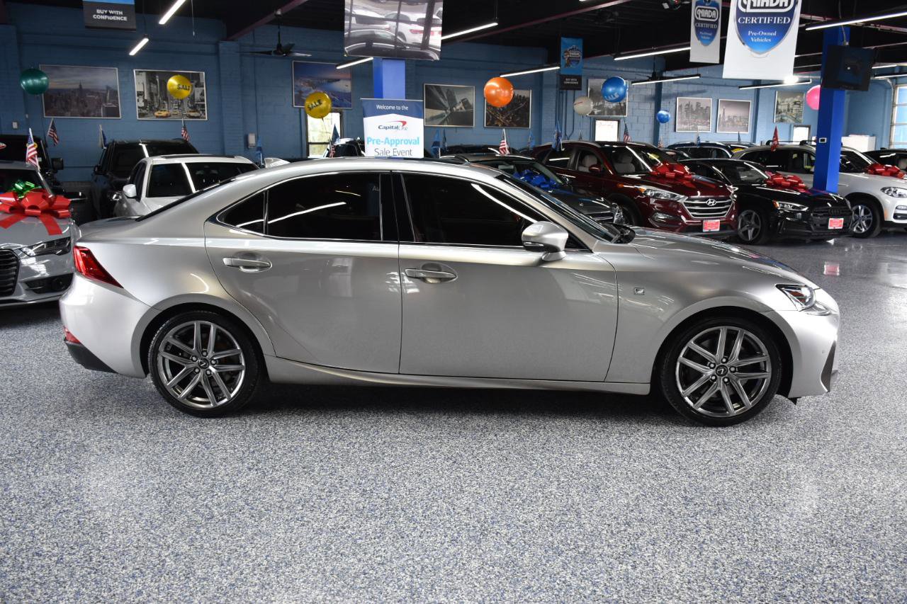 Used 2018 Lexus IS 300 F Sport image 2