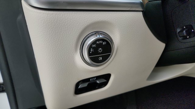 Used 2025 Mercedes-Benz C 300 Sedan image 54