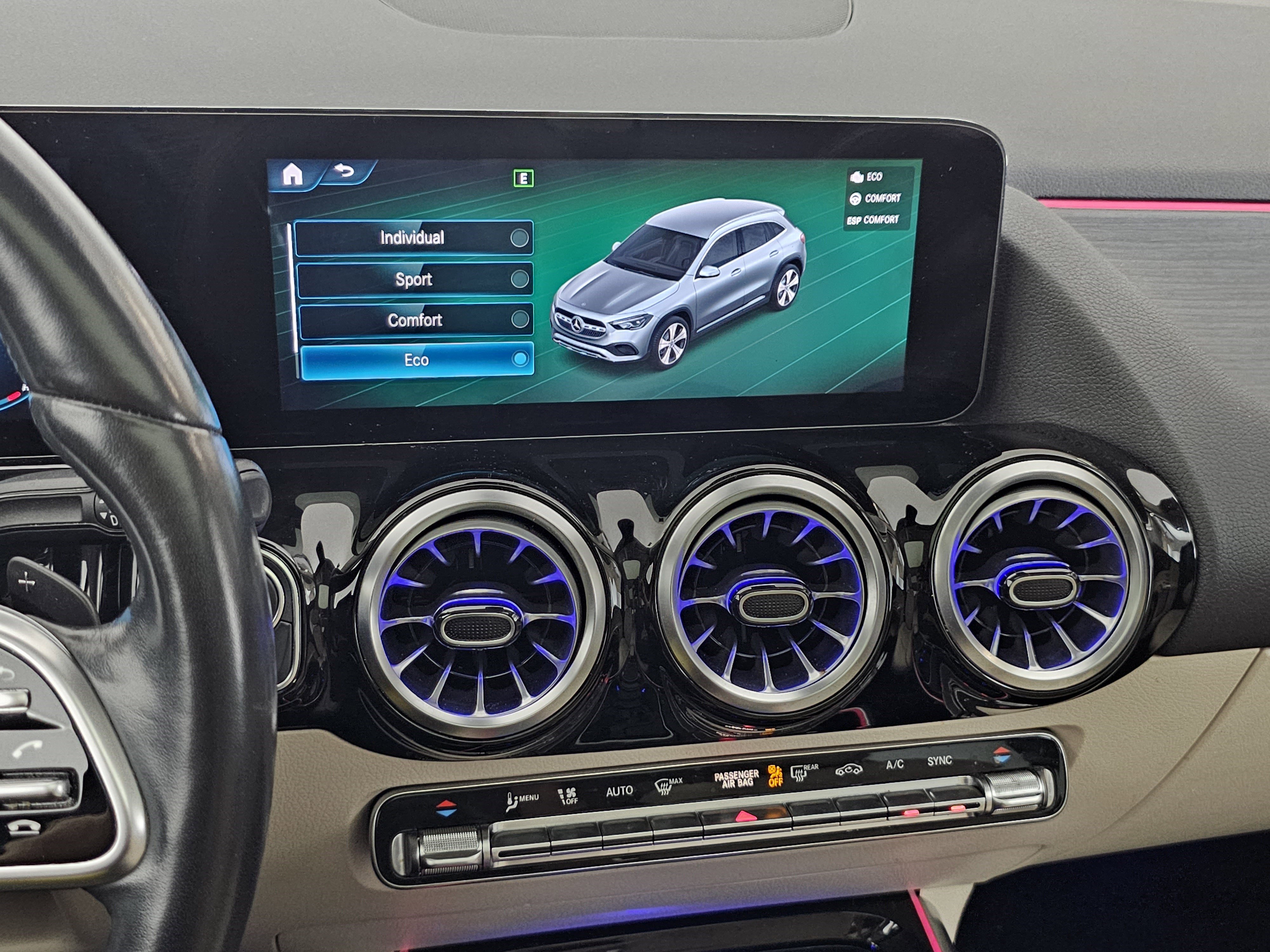 Certified 2022 Mercedes-Benz GLA 250 4MATIC image 36