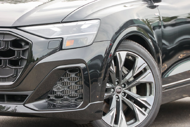 New 2026 Audi Q8 Prestige AWD/4WD image 17