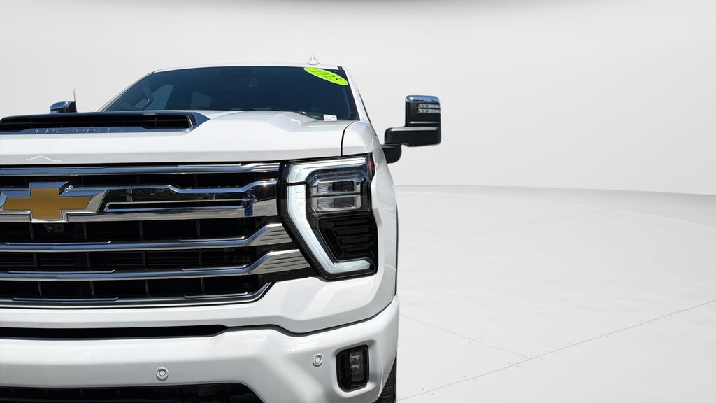 Used 2025 Chevrolet Silverado 2500 High Country w/ Z71 Off-Road Package AWD/4WD image 34