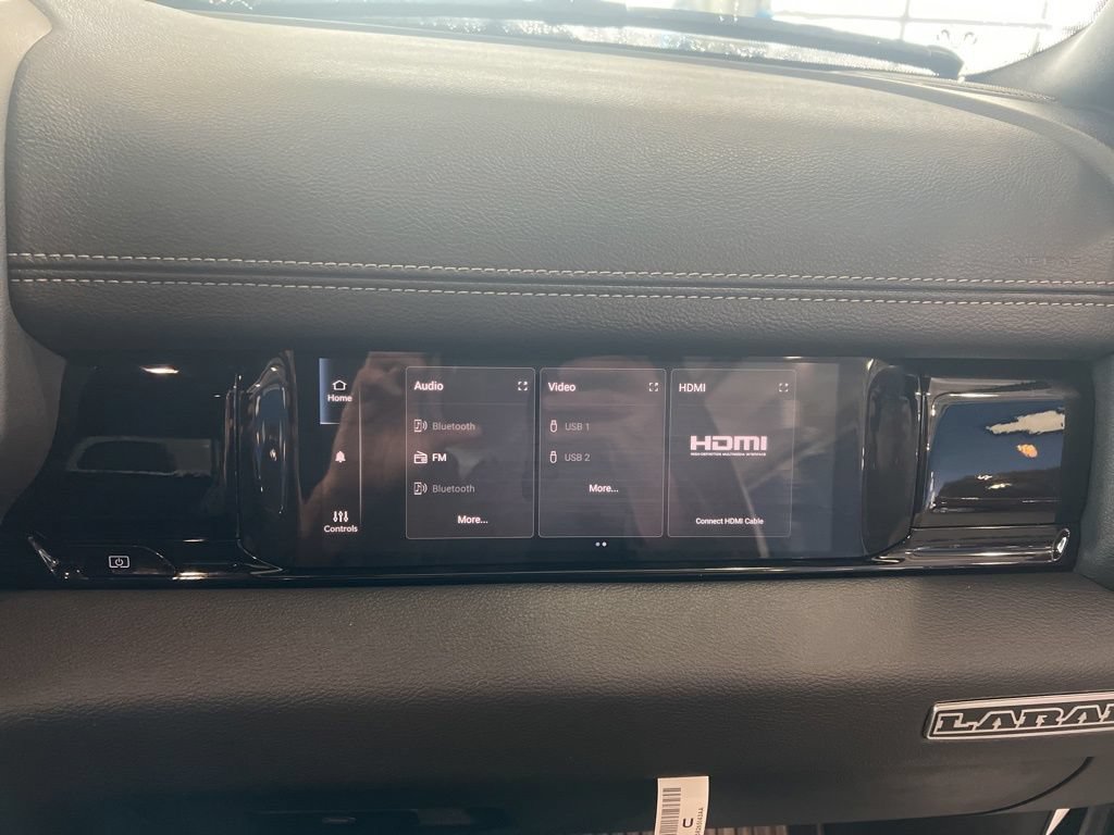 New 2026 RAM 1500 Laramie AWD/4WD image 31