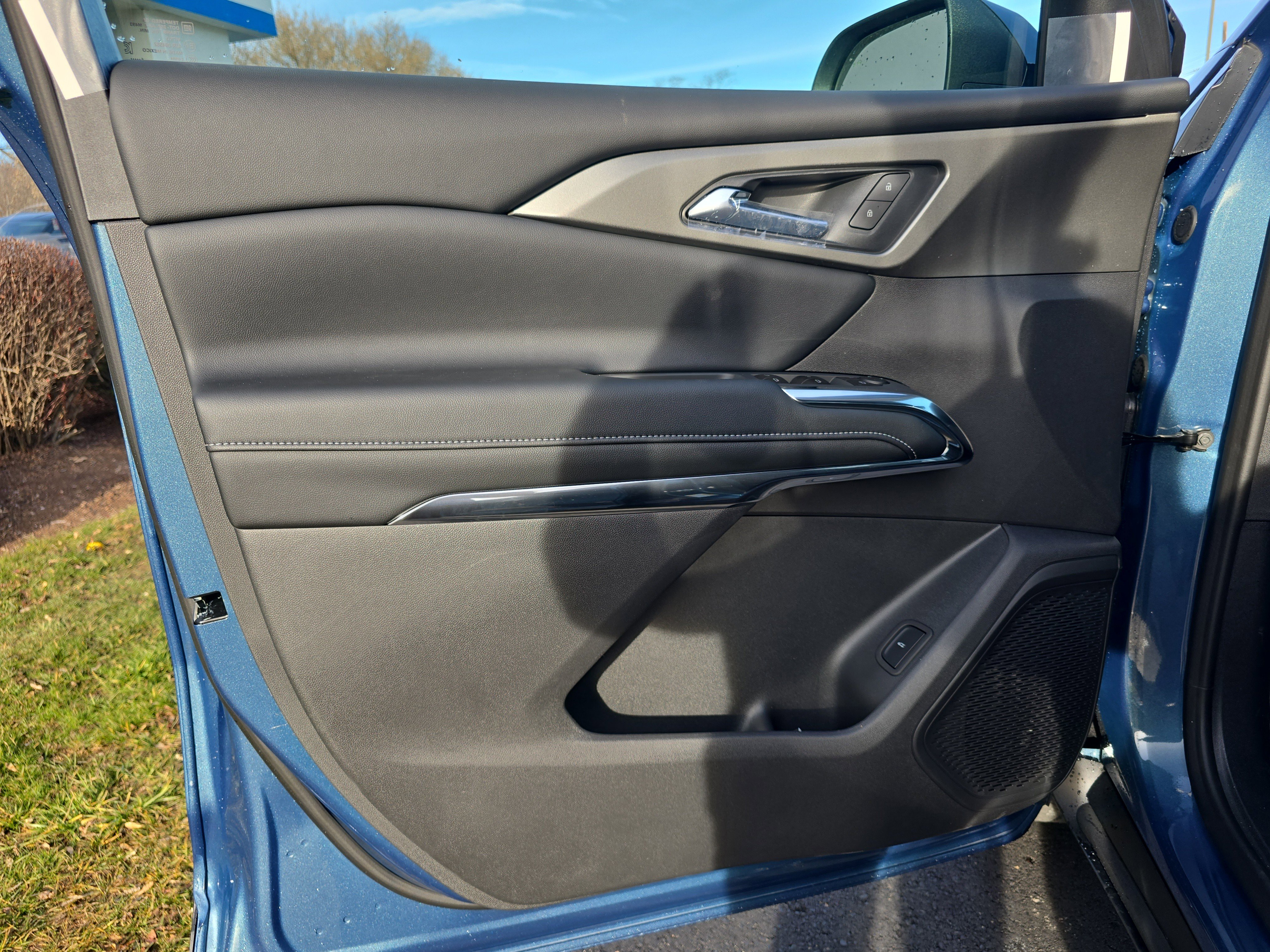 New 2026 Chevrolet Traverse LT image 18