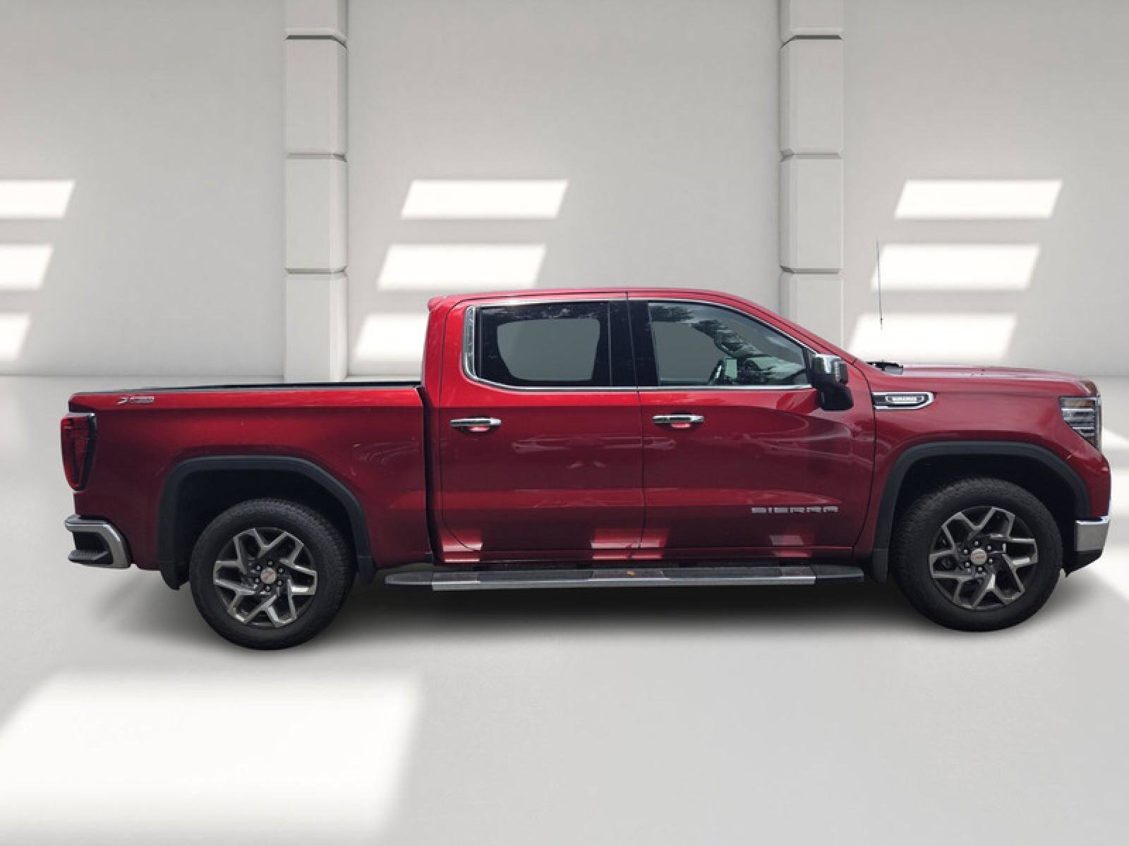 Used 2026 GMC Sierra 1500 SLT w/ SLT Premium Plus Package image 4