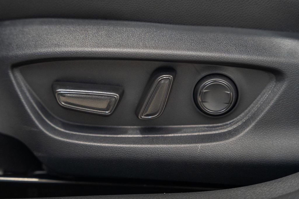 New 2026 Toyota Camry SE FWD image 34