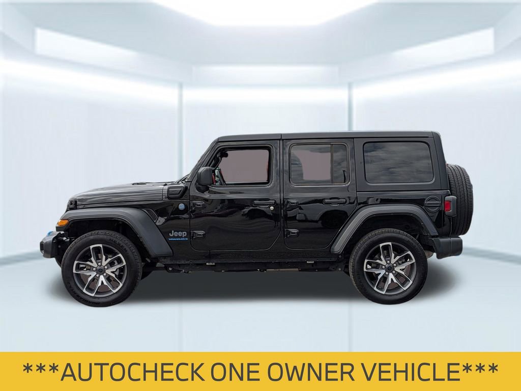 Used 2024 Jeep Wrangler Unlimited w/ Convenience Group AWD/4WD image 2