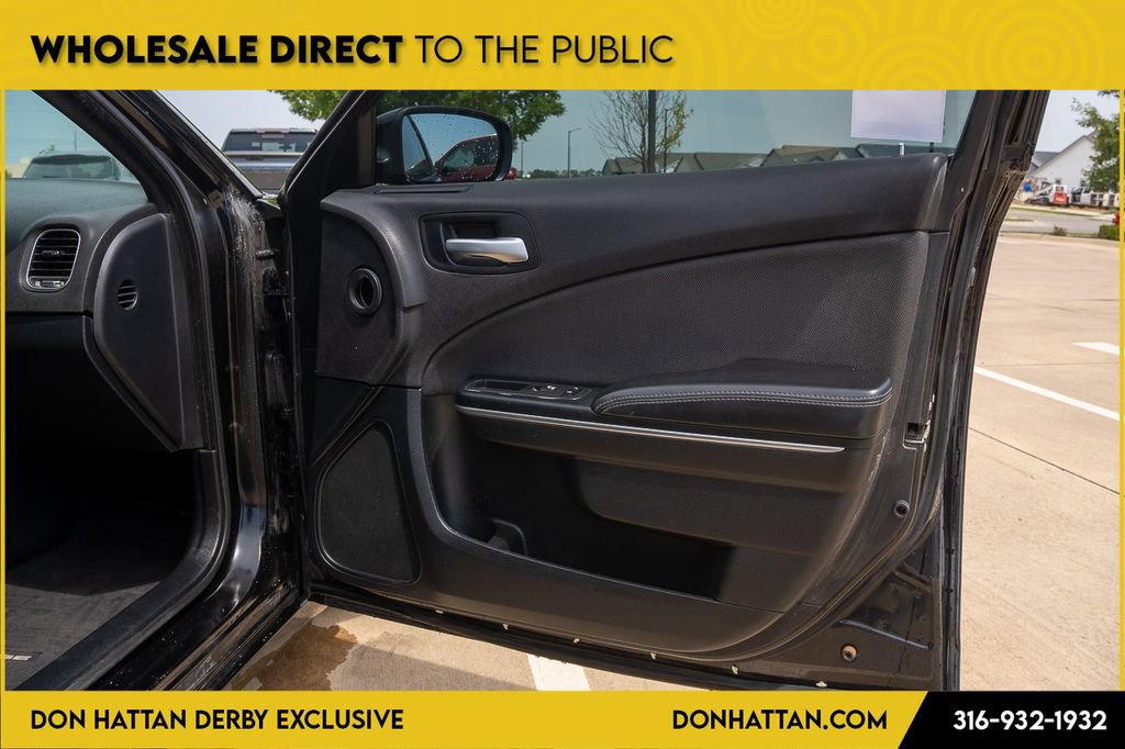 Used 2015 Dodge Charger SE w/ Popular Equipment Group RWD image 23