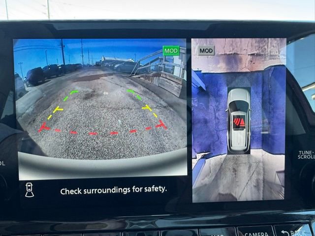 Used 2024 Nissan Pathfinder Platinum w/ Cargo Package image 9