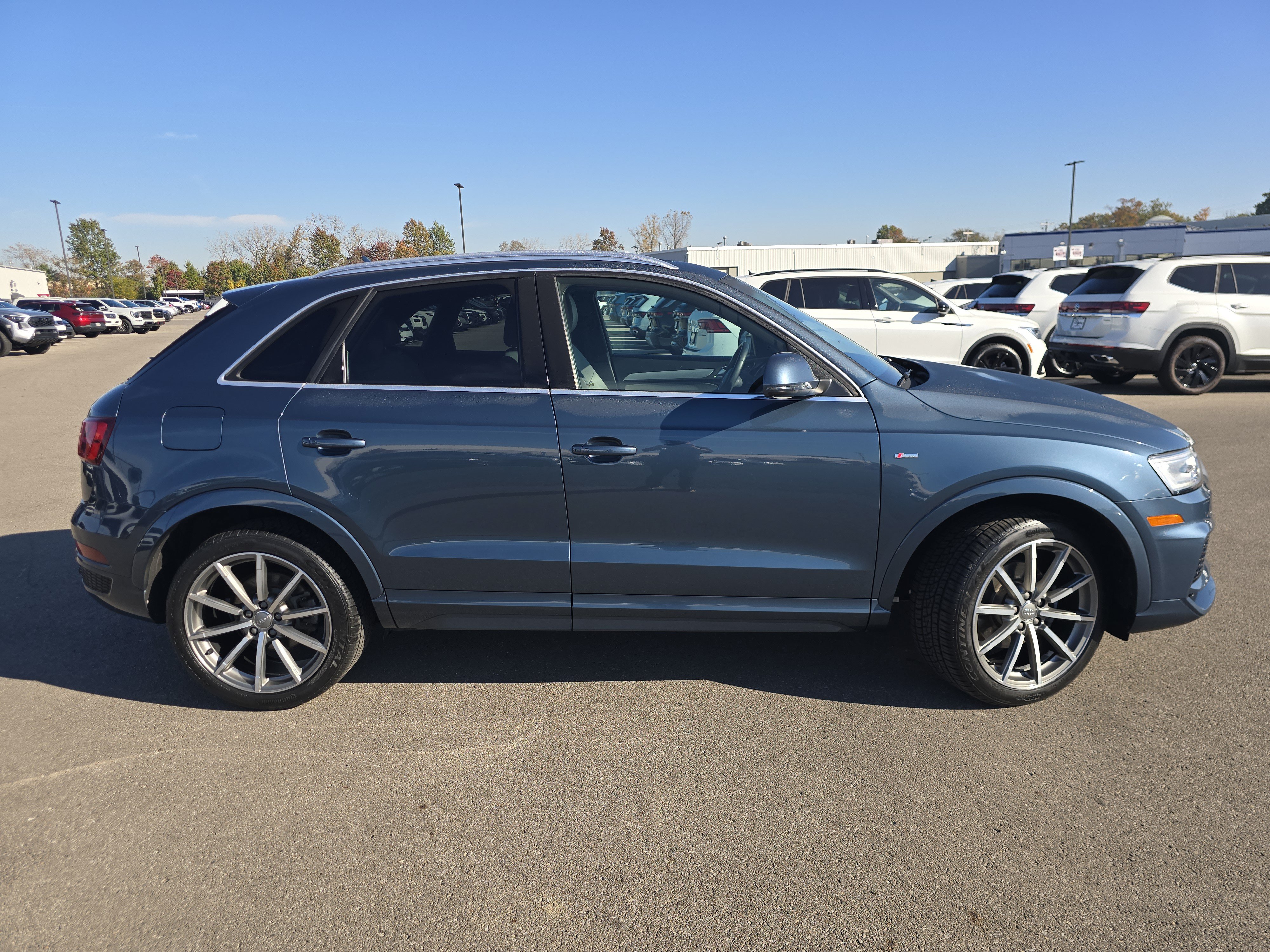 Used 2018 Audi Q3 2.0T Premium Plus w/ Premium Plus Package AWD/4WD image 8