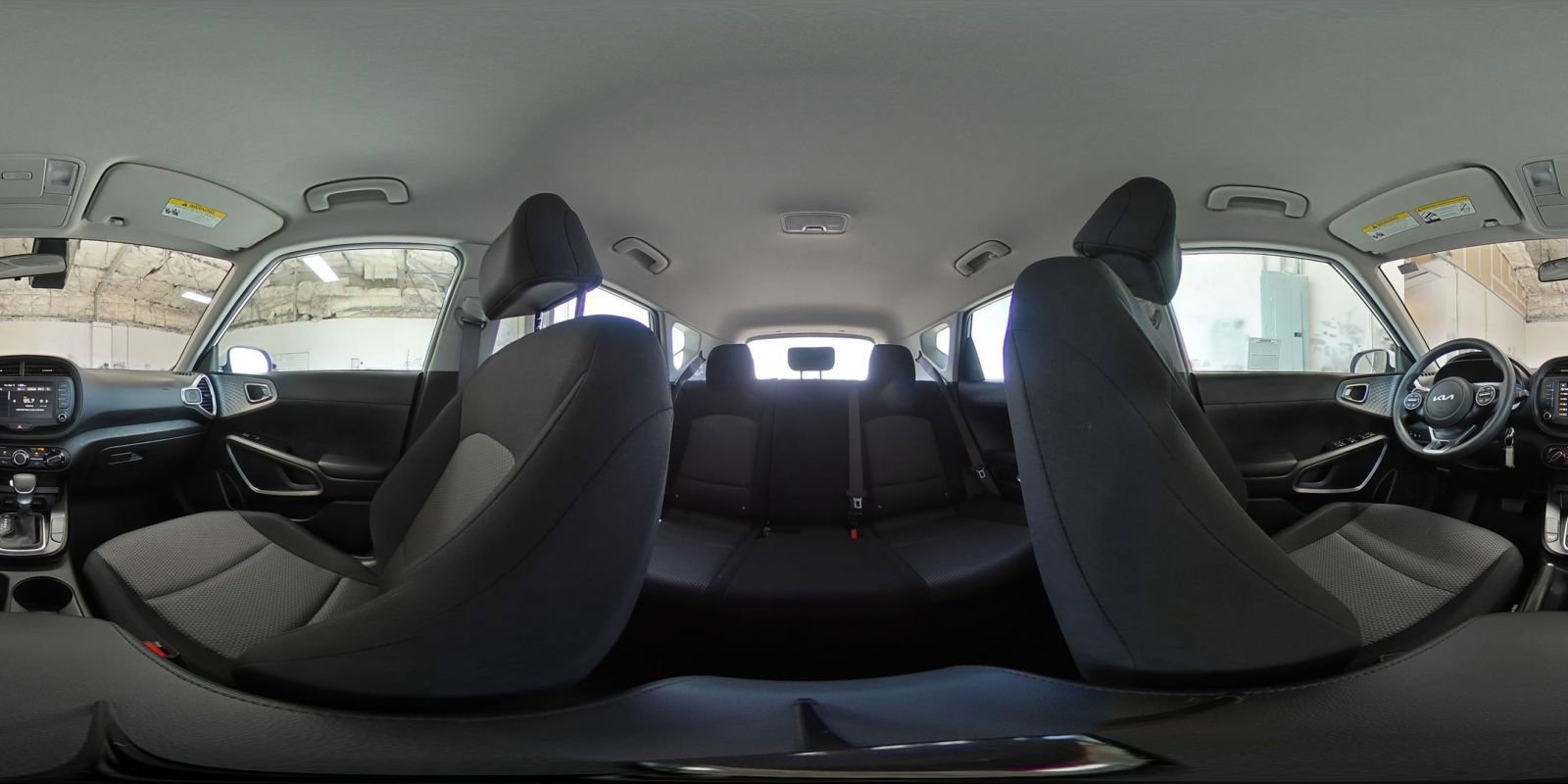 Used 2025 Kia Soul LX w/ LX Technology Package image 40