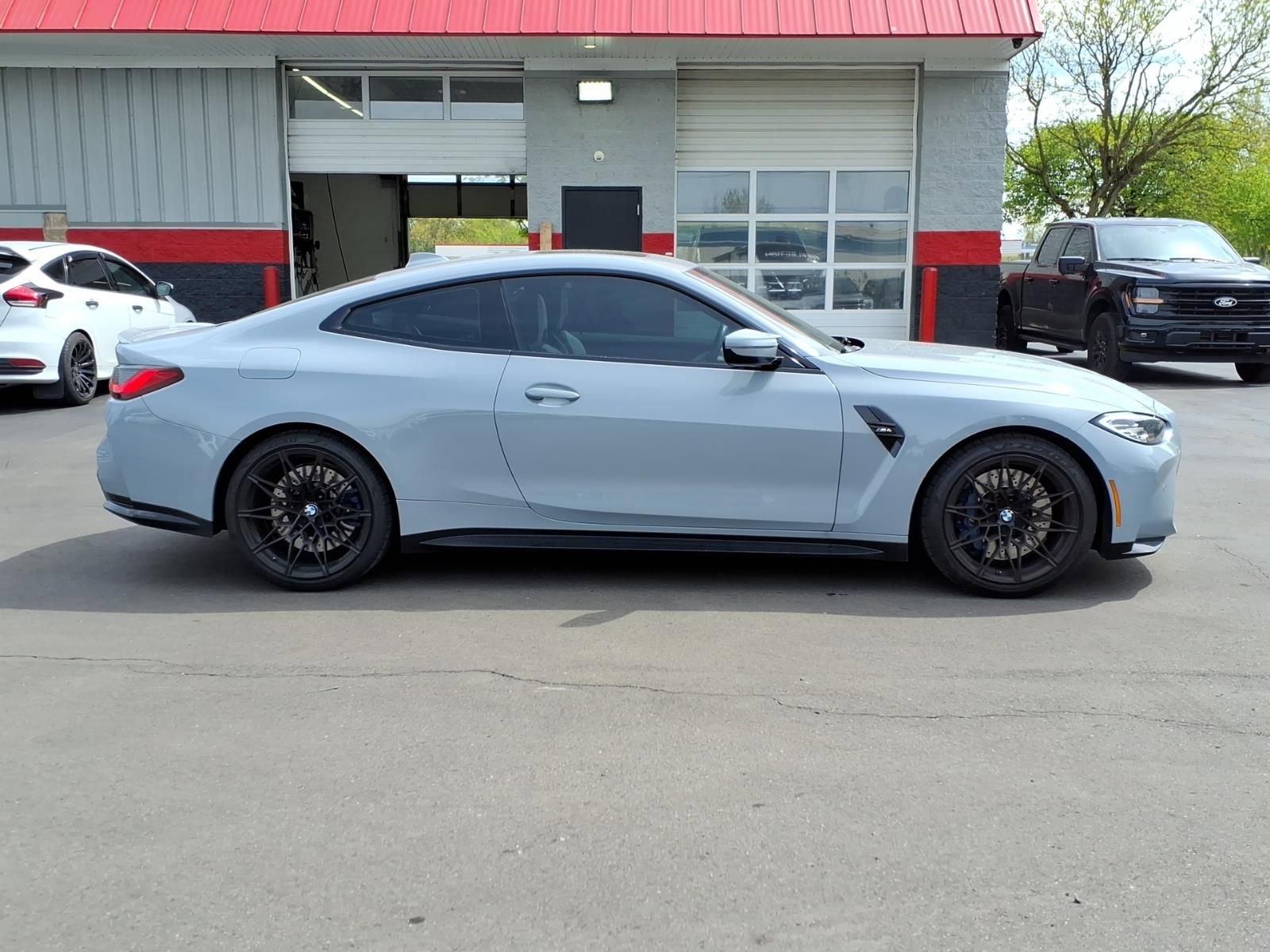 Used 2022 BMW M4 Coupe RWD image 6