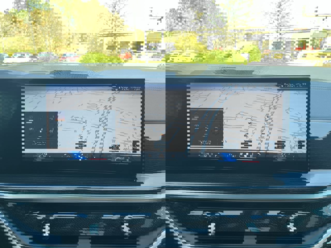 Used 2024 BMW X5 xDrive40i w/ M Sport Package image 26