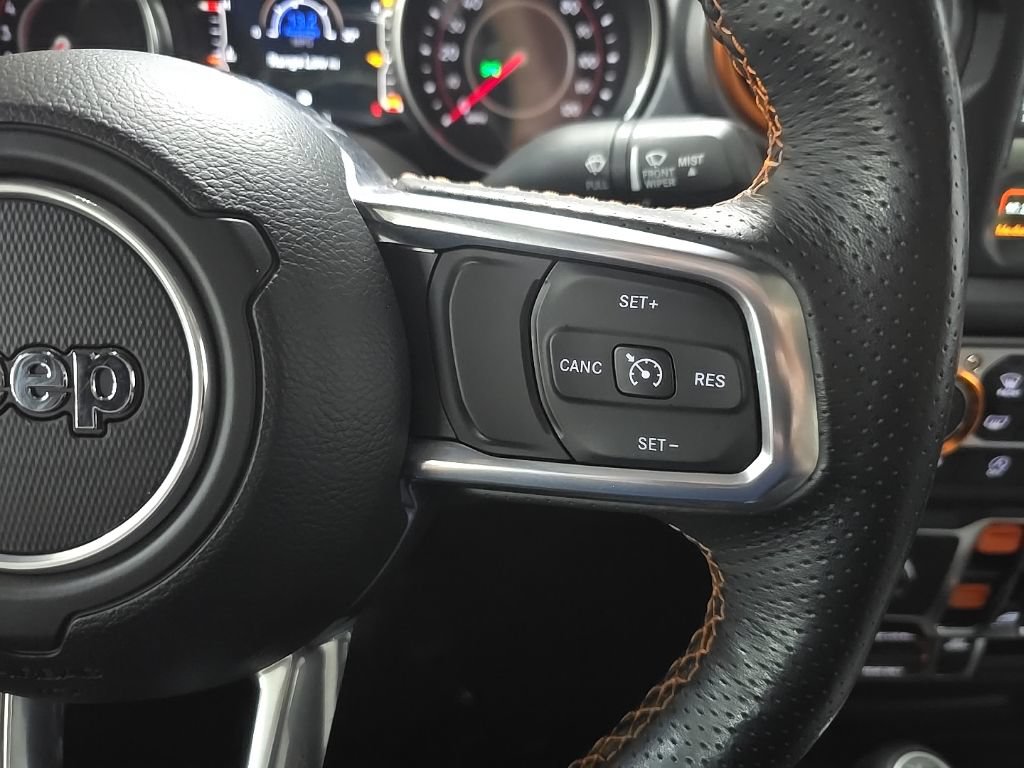 Used 2022 Jeep Gladiator Mojave w/ Cold Weather Group AWD/4WD image 23