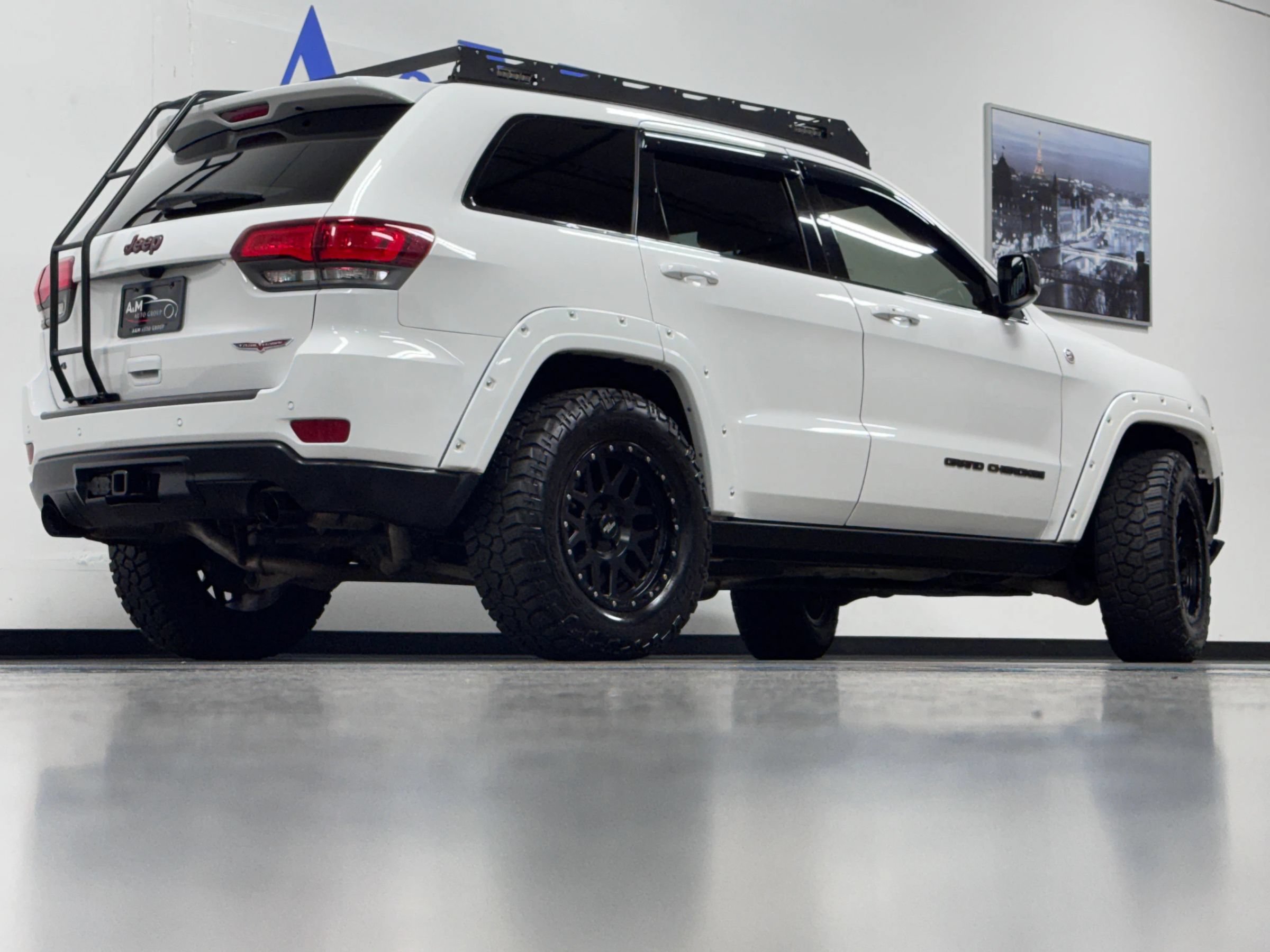 Used 2017 Jeep Grand Cherokee Trailhawk AWD/4WD image 4