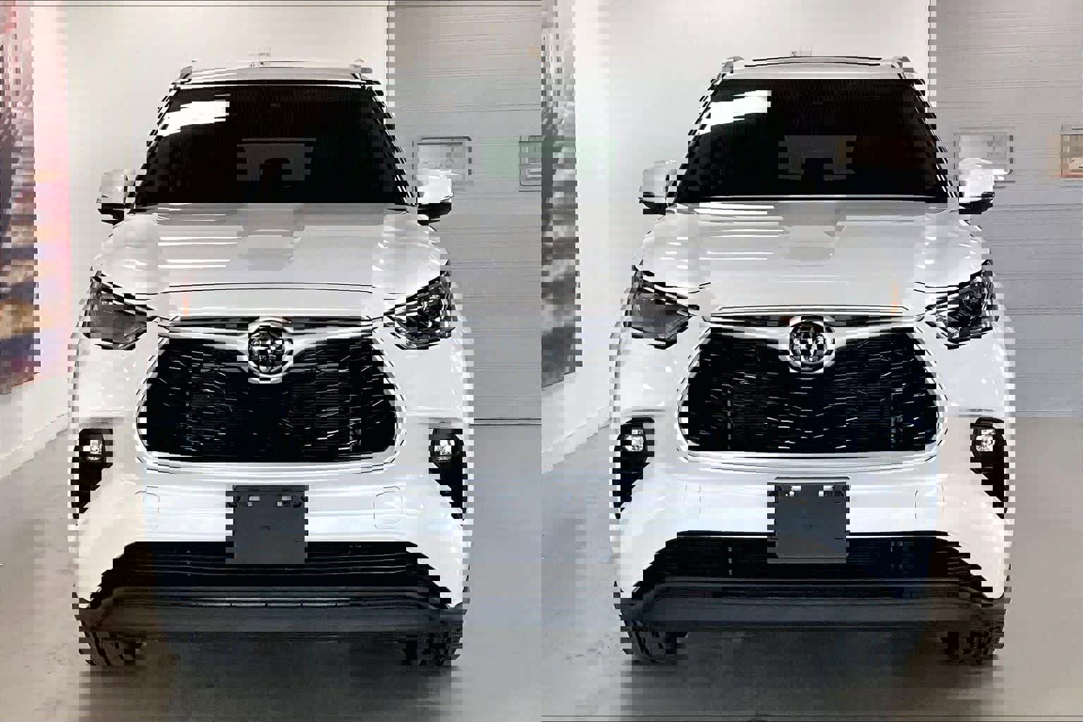 Used 2022 Toyota Highlander XLE image 6