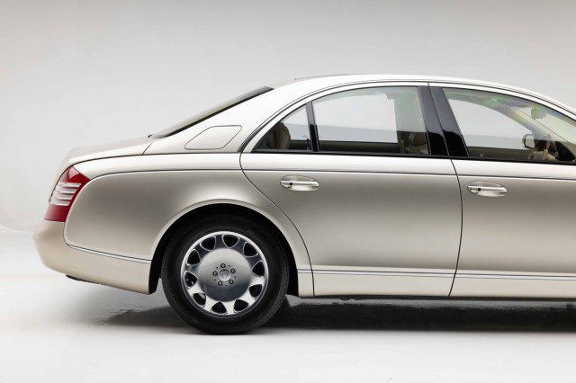Used 2004 Maybach 57 image 21