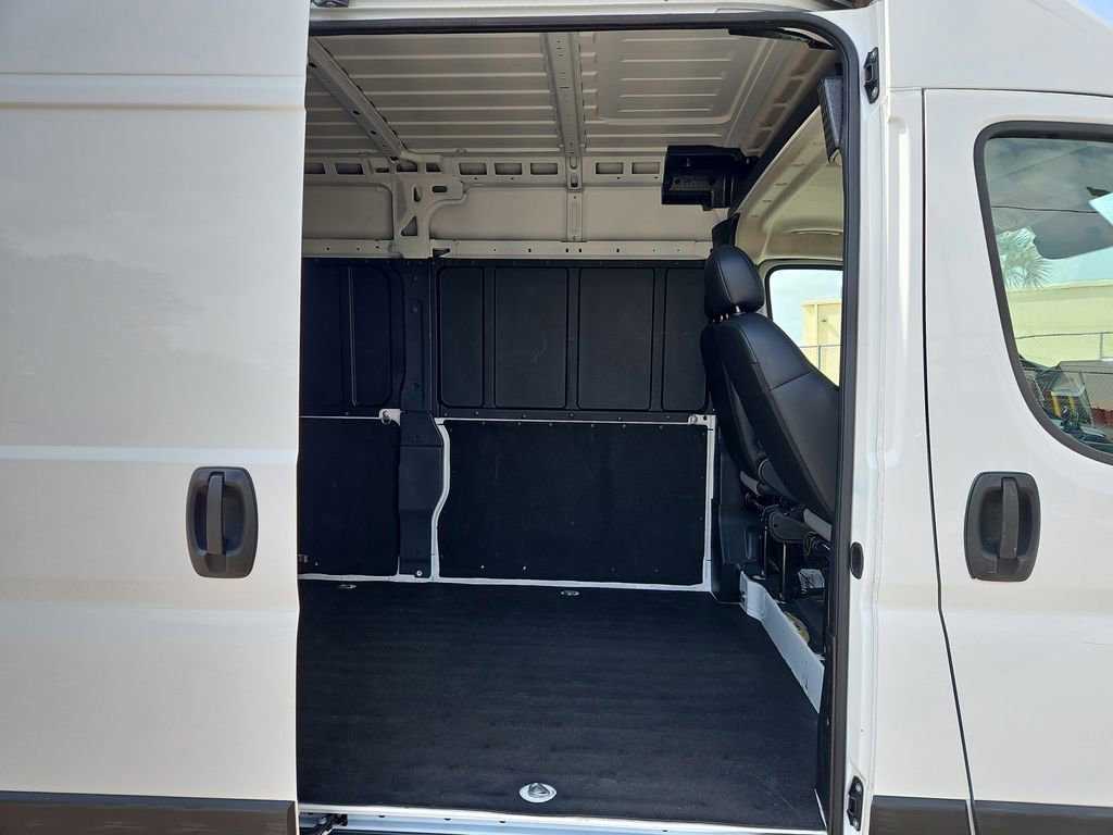 Used 2023 RAM ProMaster 2500 FWD image 8