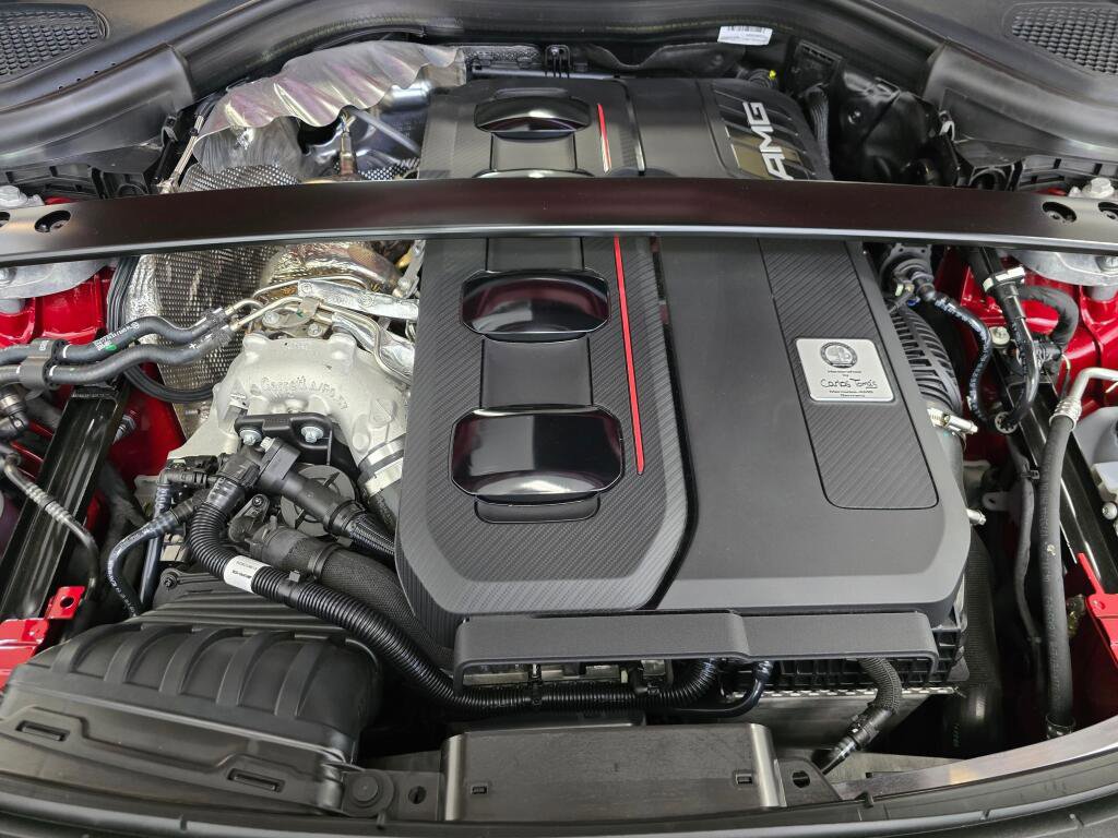 New 2025 Mercedes-Benz GLC 63 AMG S image 10