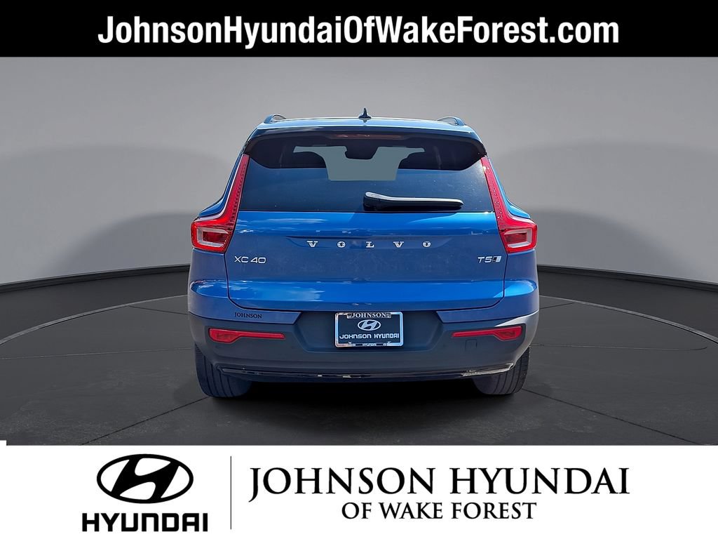 Used 2021 Volvo XC40 T5 R-Design w/ Advanced Package AWD/4WD image 23