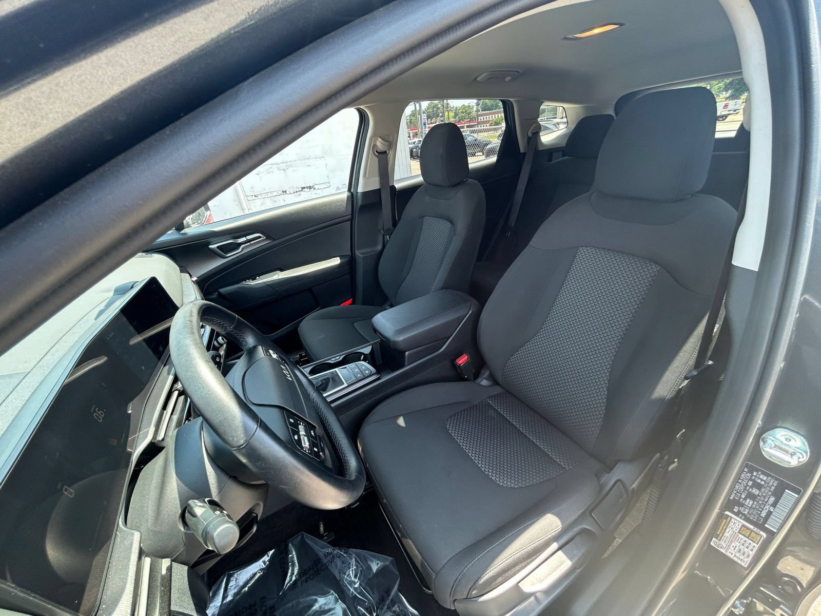 Used 2026 Kia Sportage LX AWD/4WD image 36