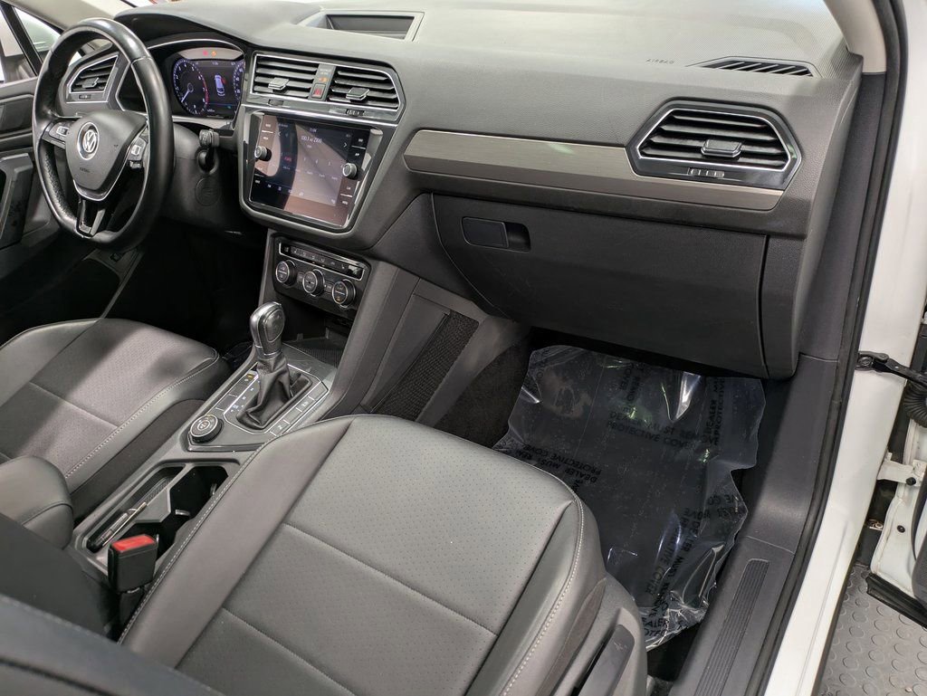 Used 2019 Volkswagen Tiguan SEL w/ 3rd Row Seat Package image 30