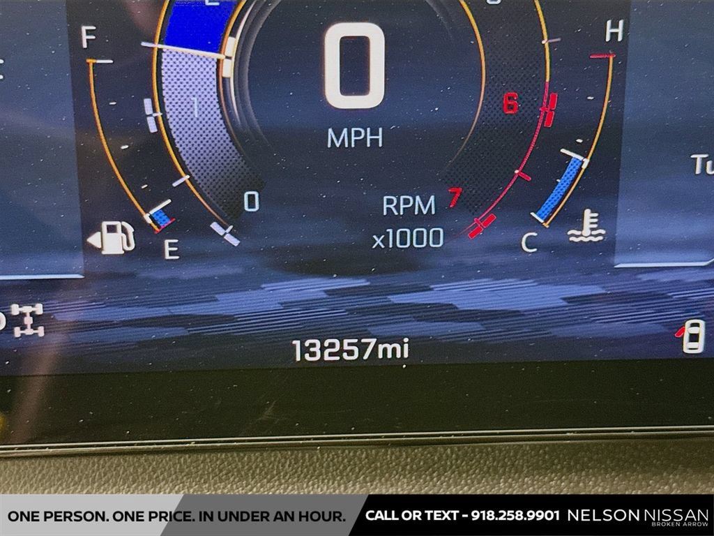 Used 2026 Chevrolet Traverse LT AWD/4WD image 12
