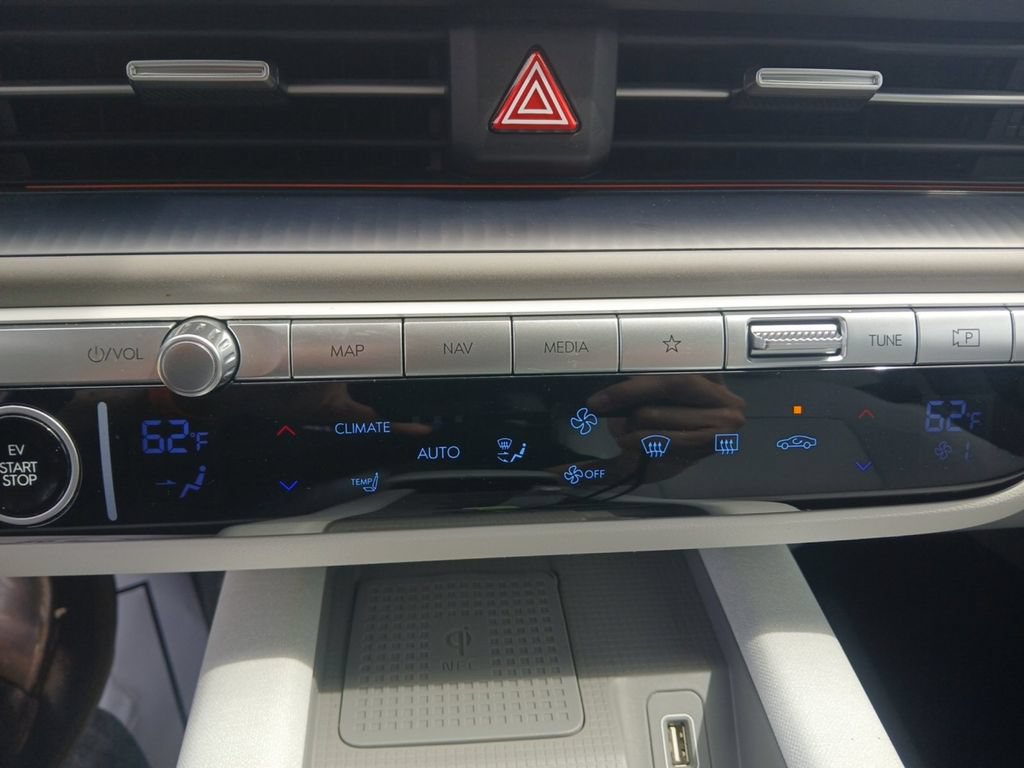 Used 2025 Hyundai Ioniq 6 SEL RWD image 19