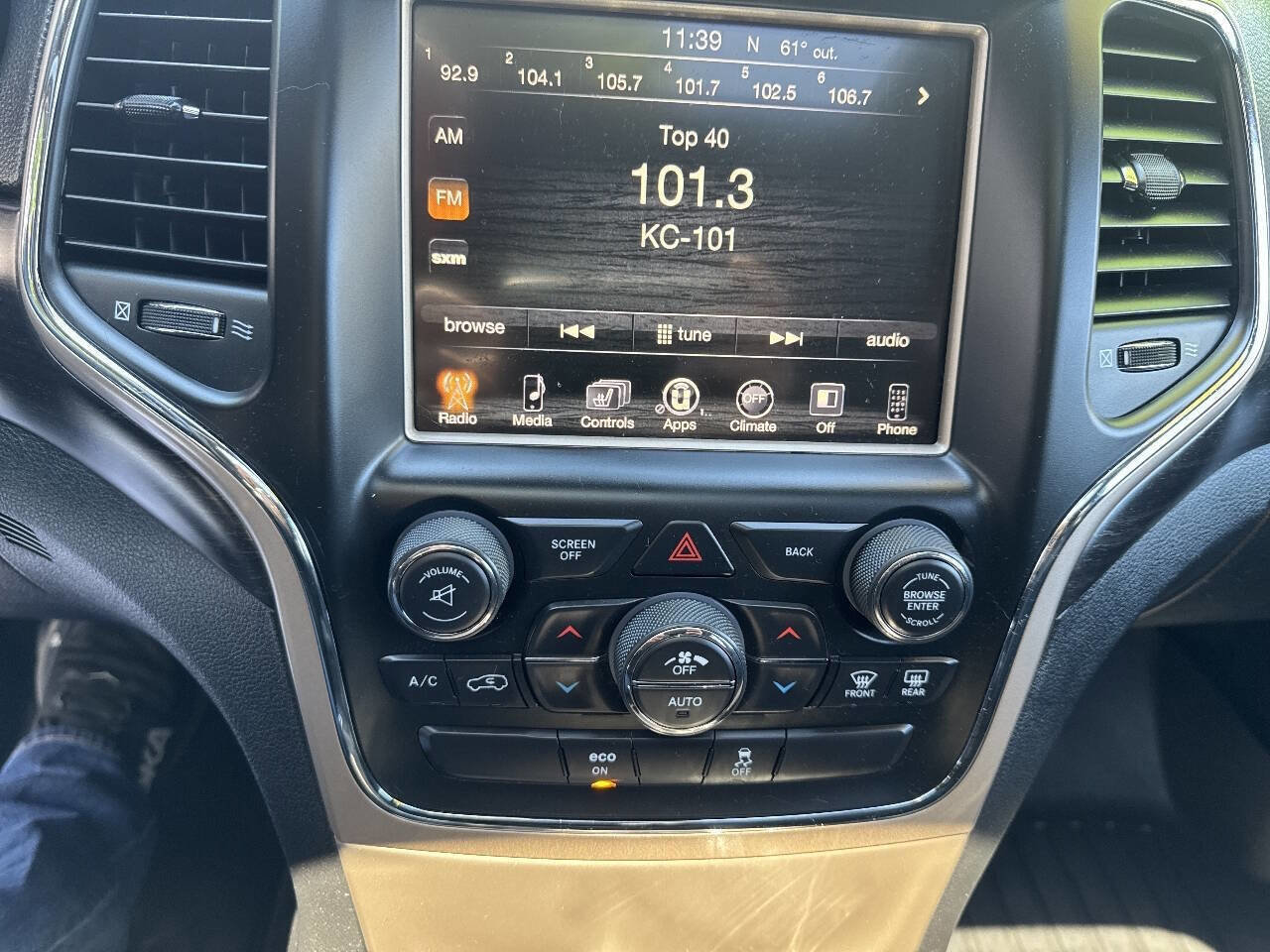 Used 2014 Jeep Grand Cherokee Altitude AWD/4WD image 9