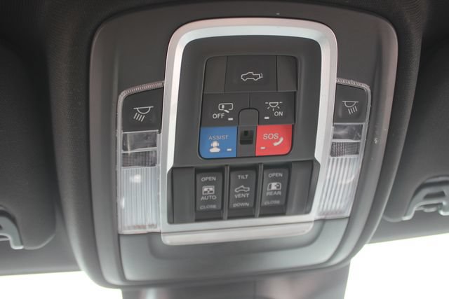 Used 2020 RAM 2500 Limited AWD/4WD image 12