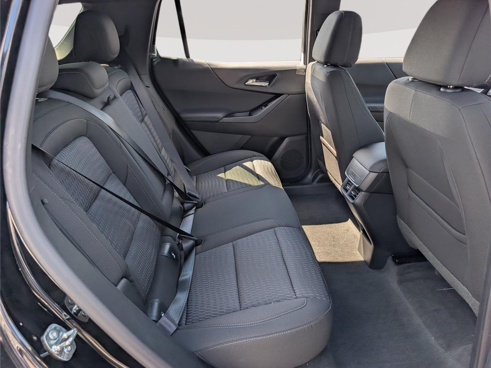 New 2027 Chevrolet Equinox LT w/ Safety and Technology Package AWD/4WD image 7