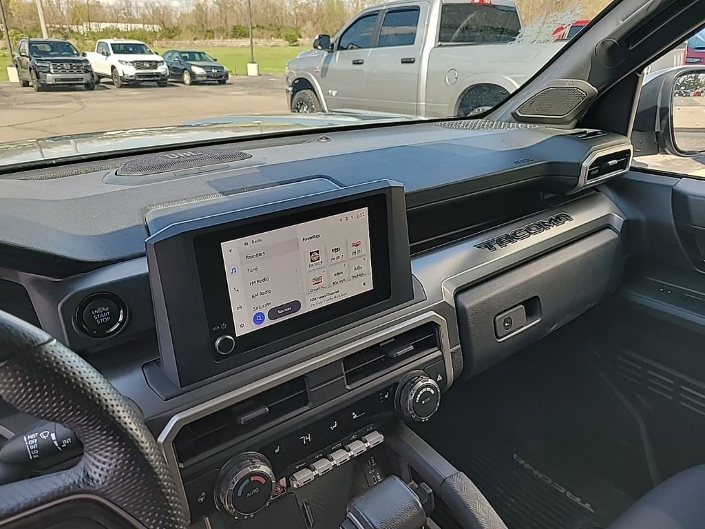 Used 2024 Toyota Tacoma SR5 AWD/4WD image 9