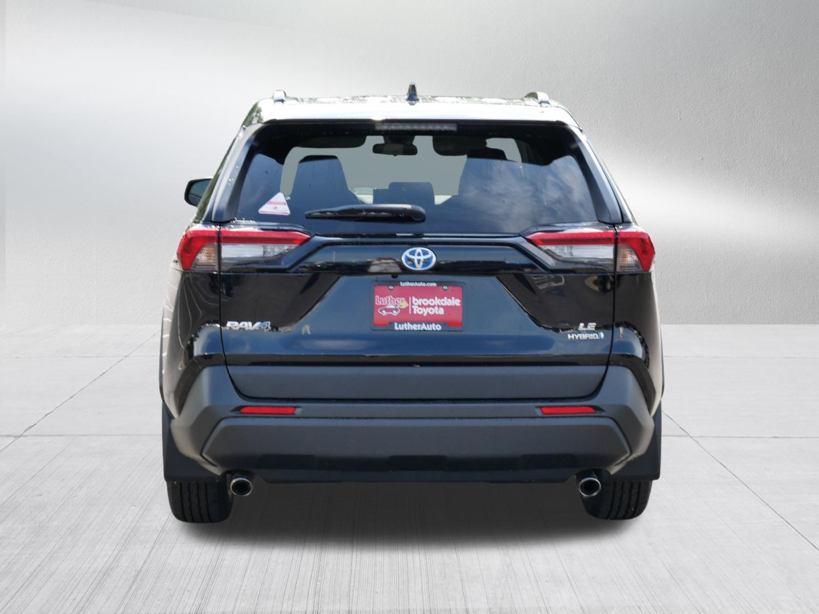 Certified 2021 Toyota RAV4 LE w/ Carpet Mat Package (TMS) AWD/4WD image 6