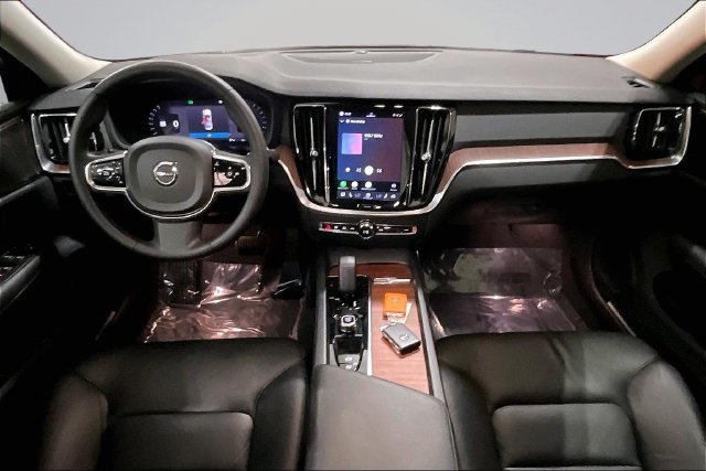 Used 2024 Volvo S60 B5 Plus FWD image 18