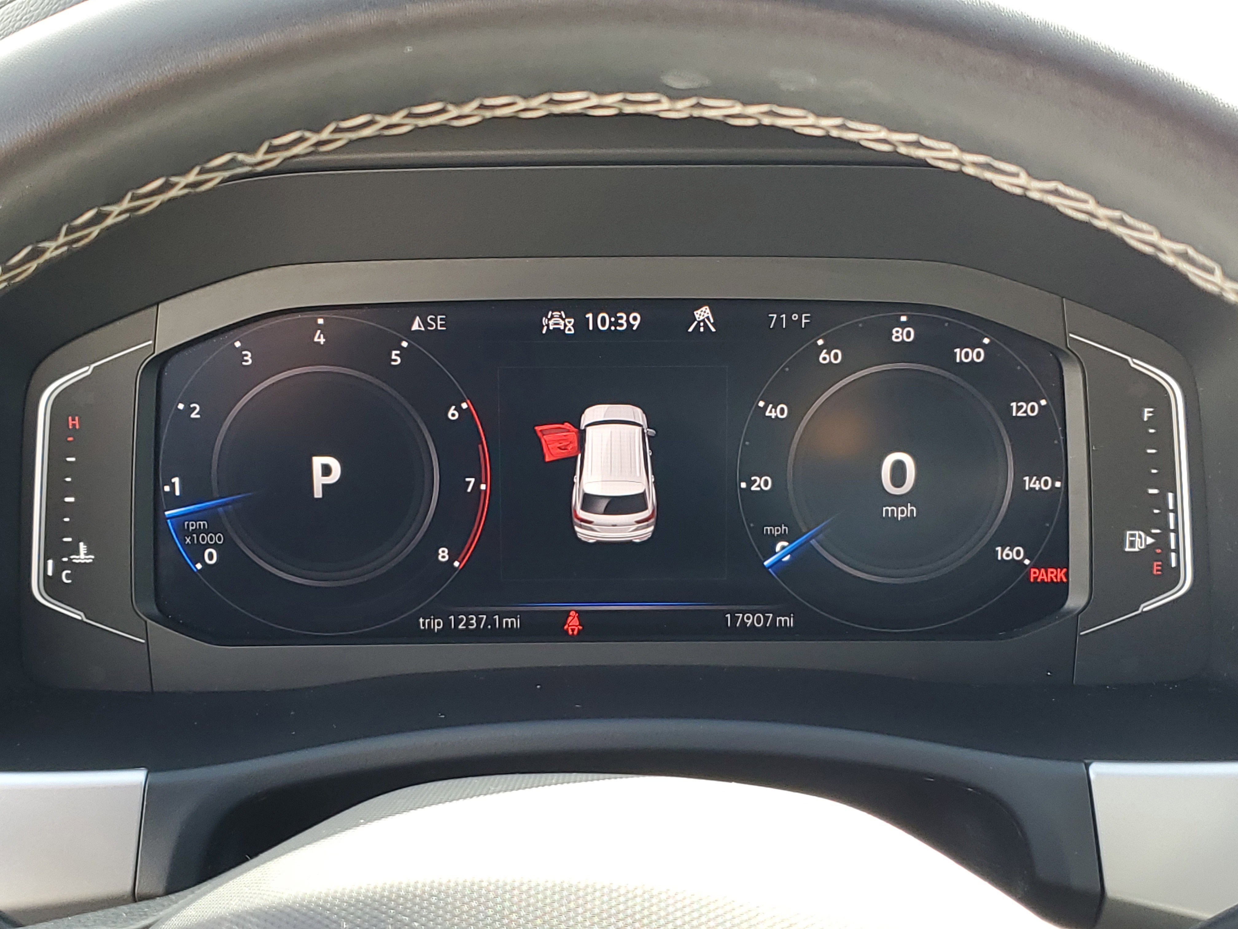 Used 2023 Volkswagen Atlas Cross Sport SEL image 27