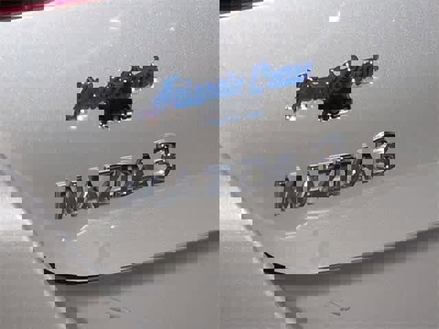 Used 2024 MAZDA MAZDA3 s image 13