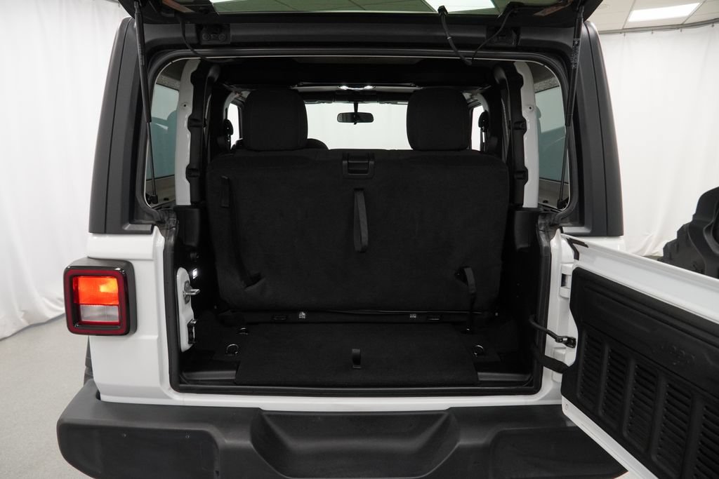 Used 2022 Jeep Wrangler Sport AWD/4WD image 41