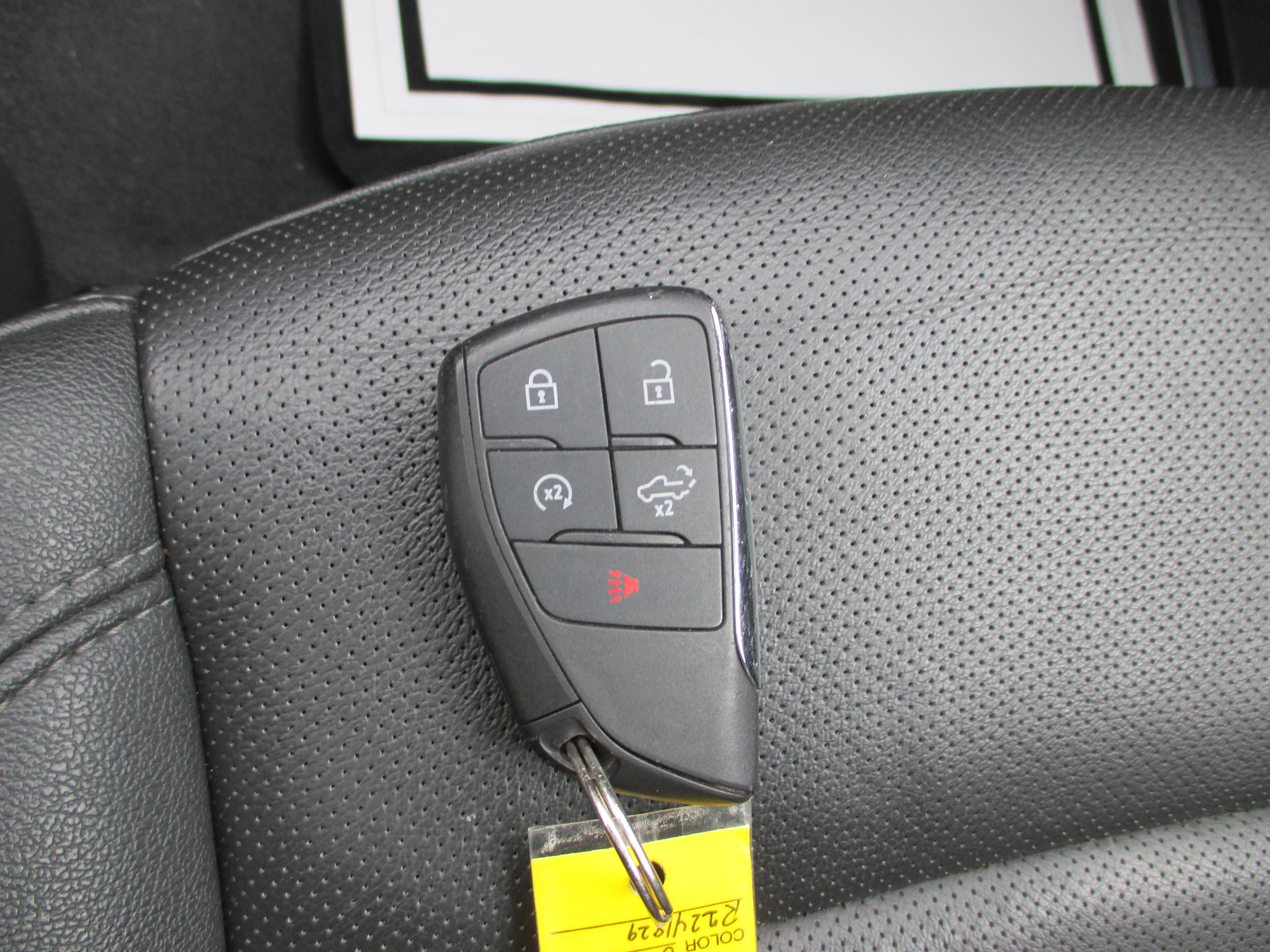 Used 2024 Chevrolet Silverado 3500 LTZ w/ LTZ Premium Package image 33