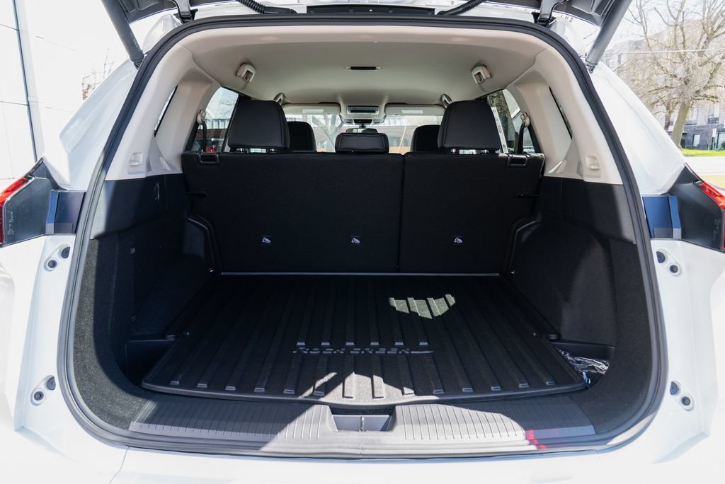 New 2026 Nissan Rogue SV AWD/4WD image 8