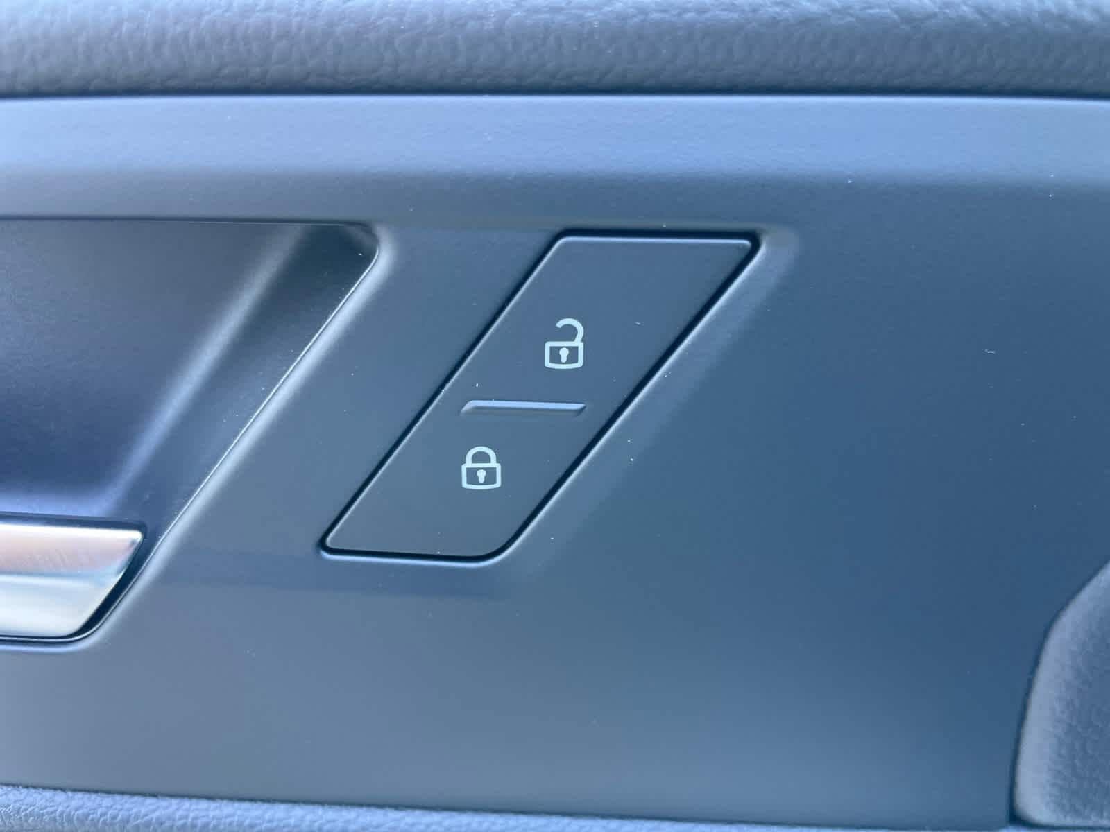 New 2026 Volkswagen Jetta SE FWD image 17