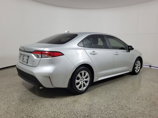 Used 2025 Toyota Corolla LE FWD image 5