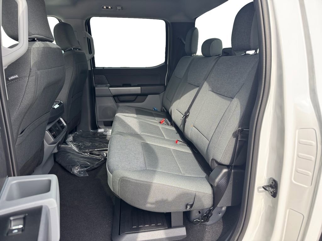 New 2025 Ford F150 XLT w/ Equipment Group 301A Standard image 16