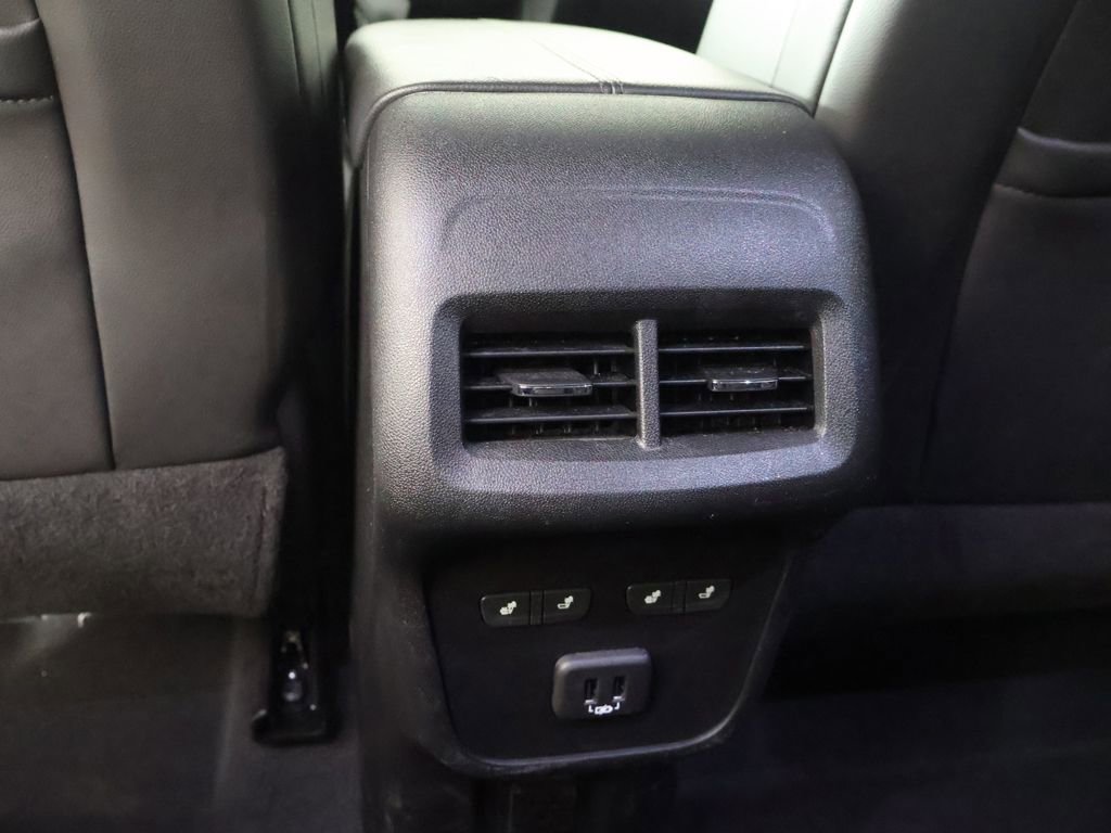 Used 2022 Chevrolet Equinox Premier AWD/4WD image 43