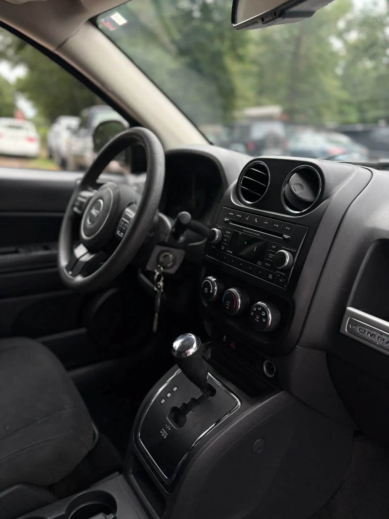 Used 2017 Jeep Compass Sport w/ Power Value Group AWD/4WD image 18