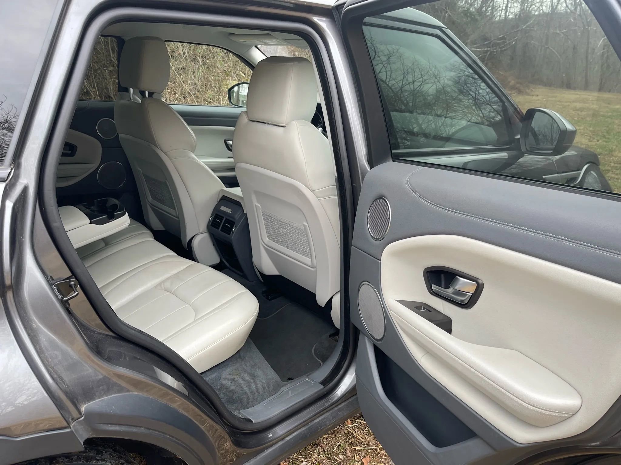 Used 2019 Land Rover Range Rover Evoque image 10