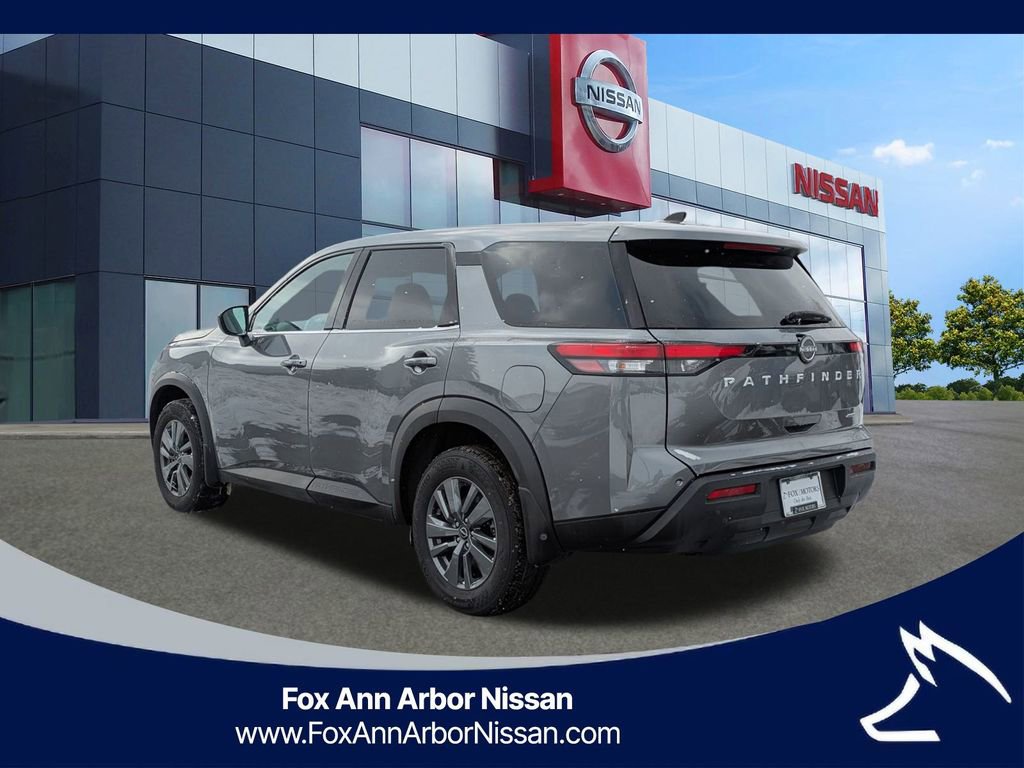 Certified 2024 Nissan Pathfinder S image 3