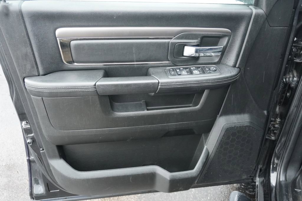 Used 2018 RAM 2500 Big Horn w/ Sport Appearance Group image 10