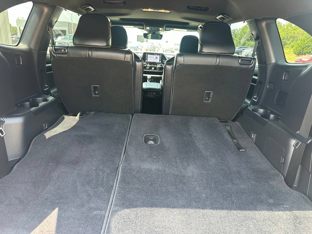 Used 2021 Toyota Highlander XSE FWD image 30
